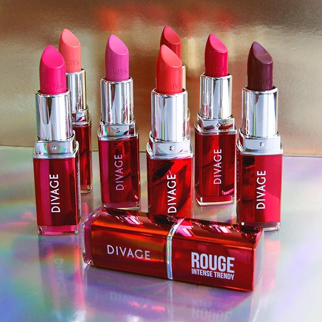          ROUGE!